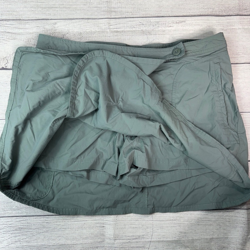 Patagonia Women Sage Green Wrap Front Hiking Skort Size 14 Lightweight‎ Stretch - Picture 3 of 7